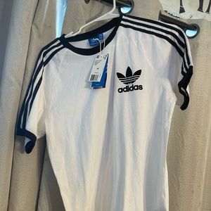 Mens medium adidas shirt